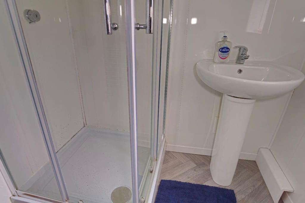 Very Cozy 1 Bedroom Flat Apartment